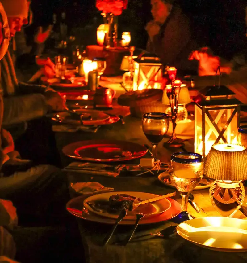 candlelit-dinner-table candlelit dinner table night